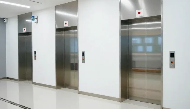 电梯安全装置在多场景下的实际应用与维护要点